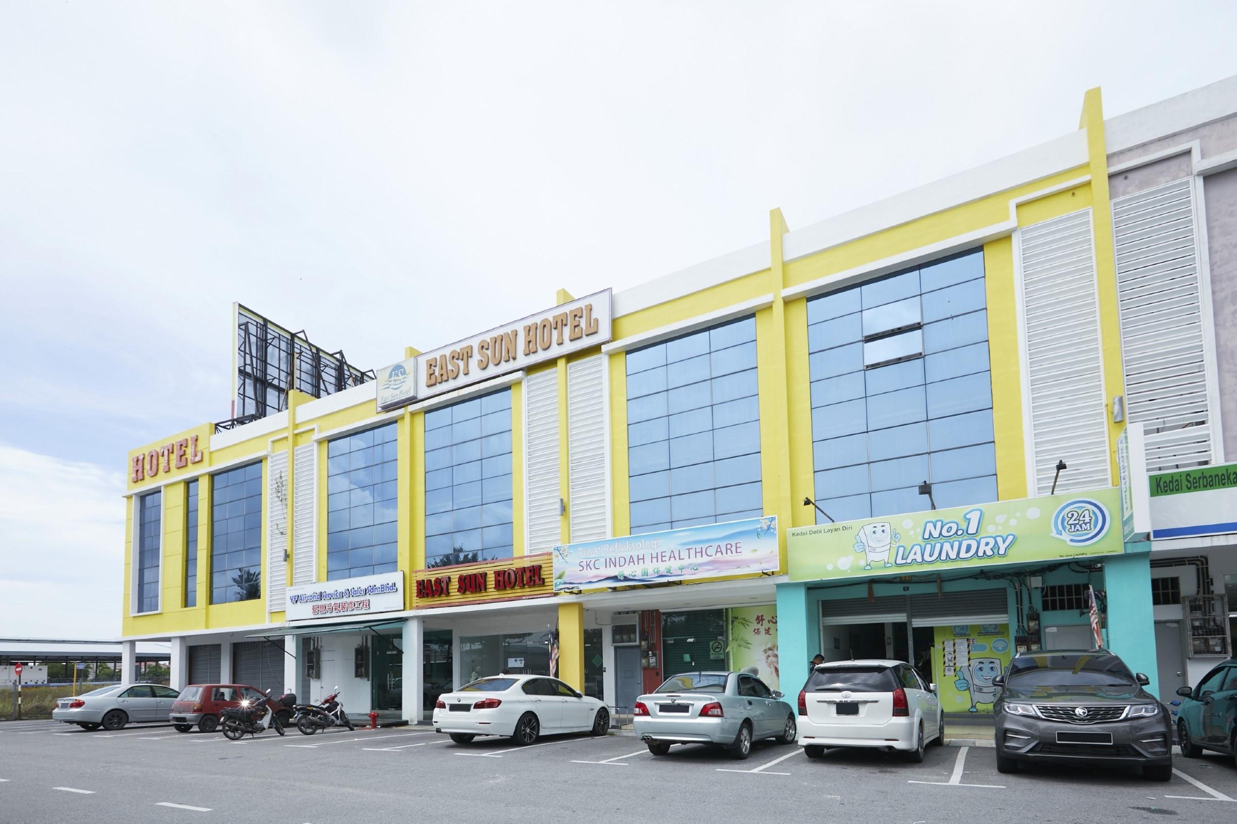 East Sun Hotel Sekincan Kültér fotó